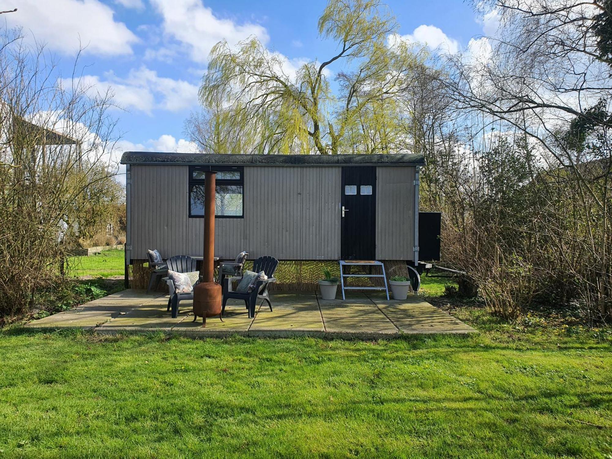Pipowagen Het Sleephuis Rohel Buitenkant foto
